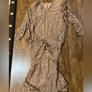 Beautiful! Vintage, Damianou brand, Sz Small, crochet metallic dress.